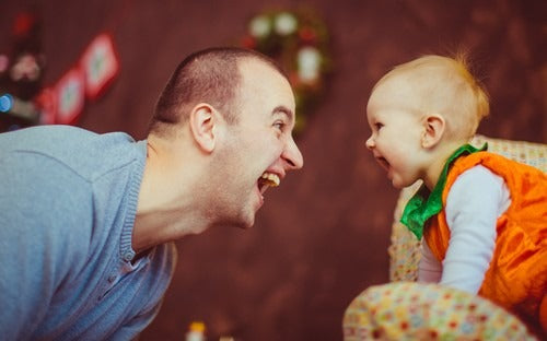 When do Babies Start Talking : Tips and Tricks to Encourage First Words in Your Child Kiddale123